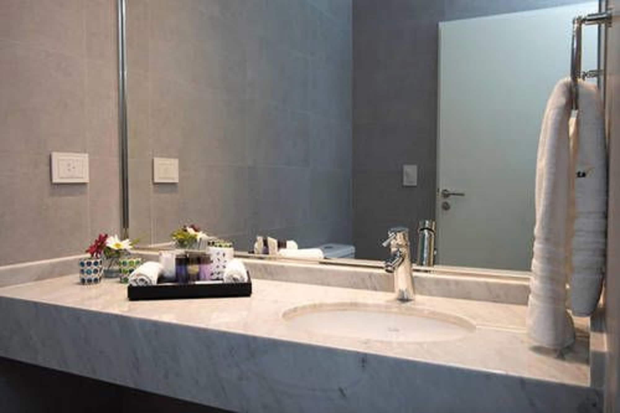 Arc Arenales Studios & Suites Buenos Aires Ngoại thất bức ảnh